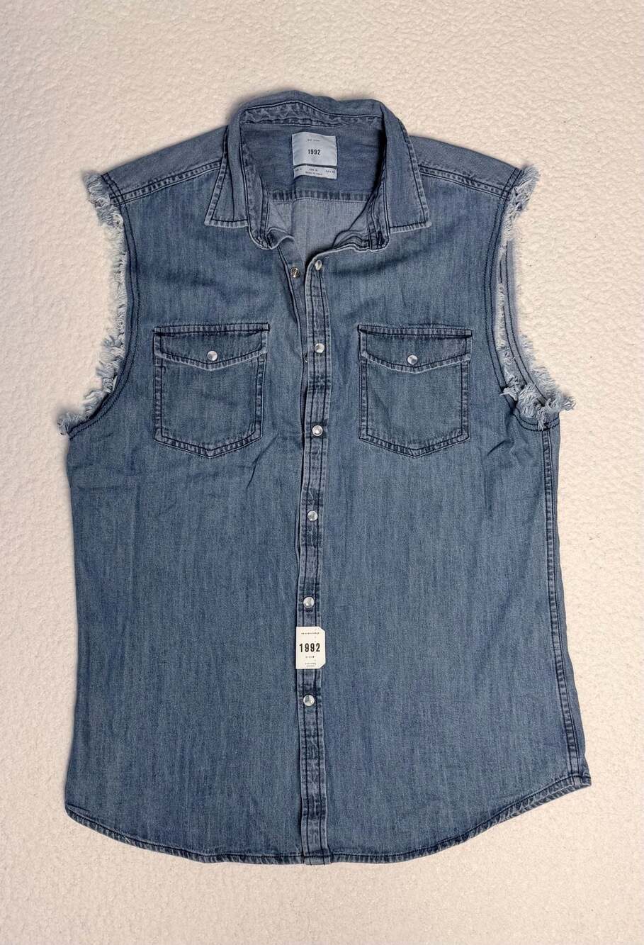 Zipcode 1992 Sleeveless Frayed Denim Western Shirt Size M